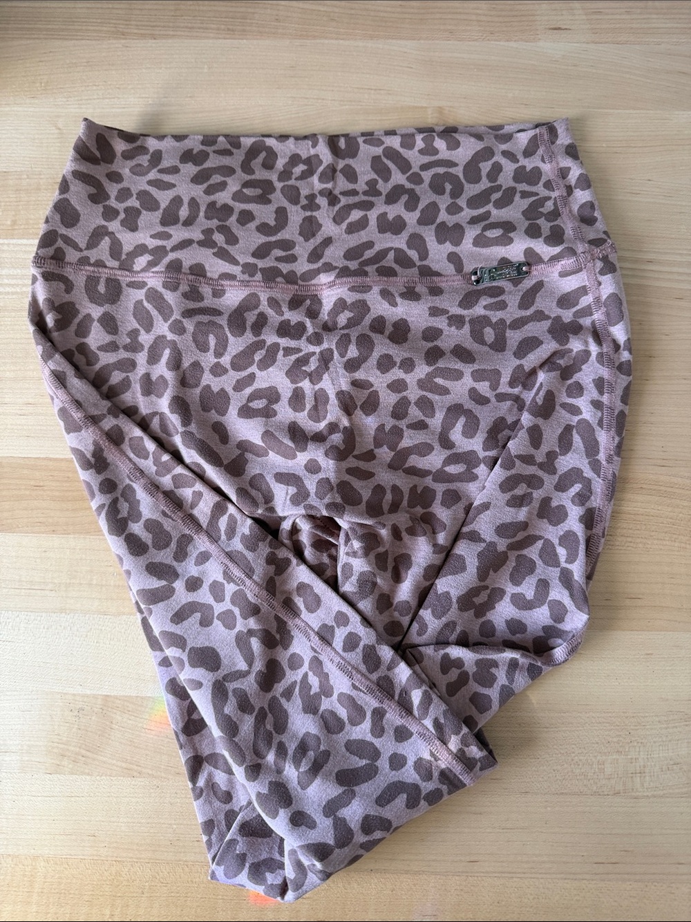 Bombshell leopard leggings - Picture 2 of 6